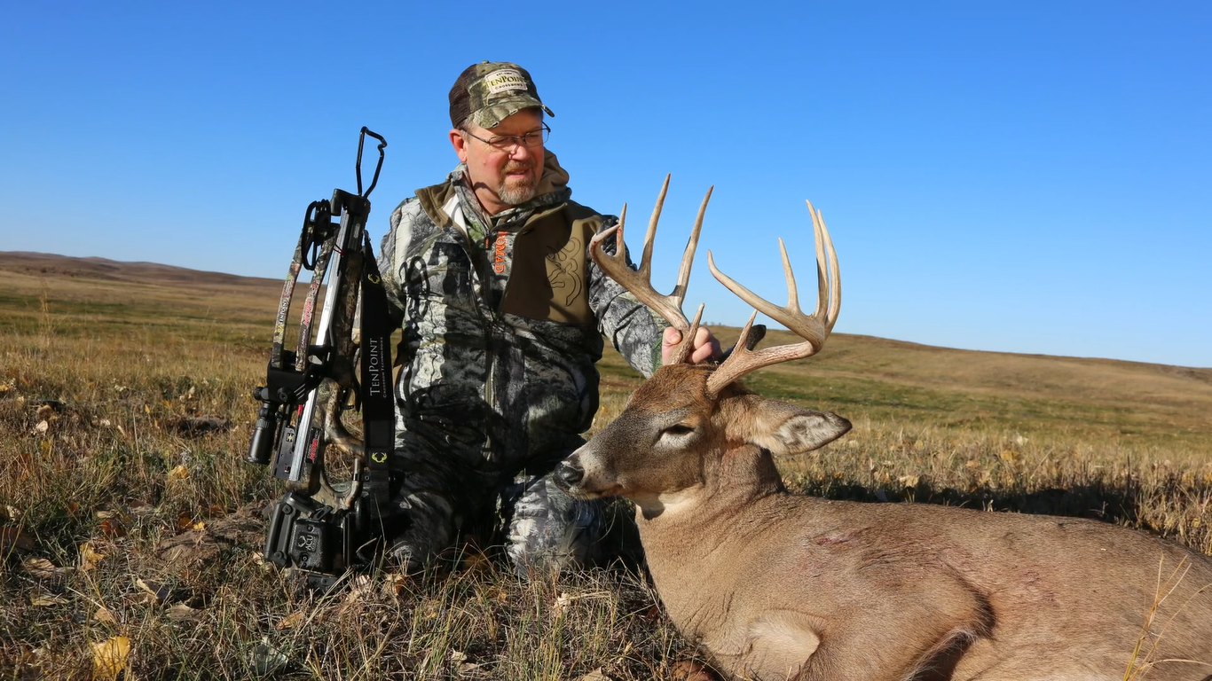 Nebraska Buck Downed by Crossbow Shoot On
